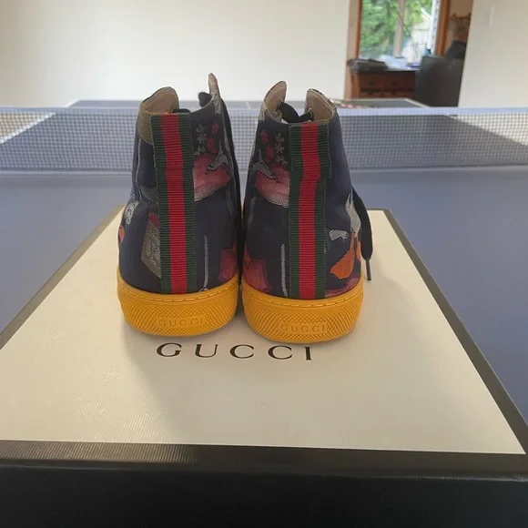 Donald Duck gucci shoes (100% authentic)